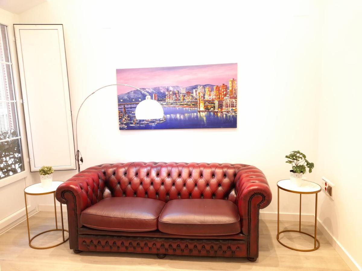 Appartement & Away In The Heart Of Historical Town Of